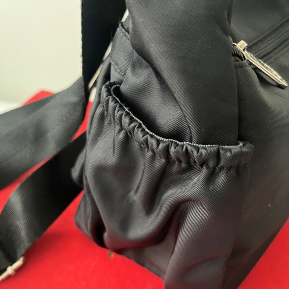 Jielshi Crossbody Bag - Picture 4 of 7